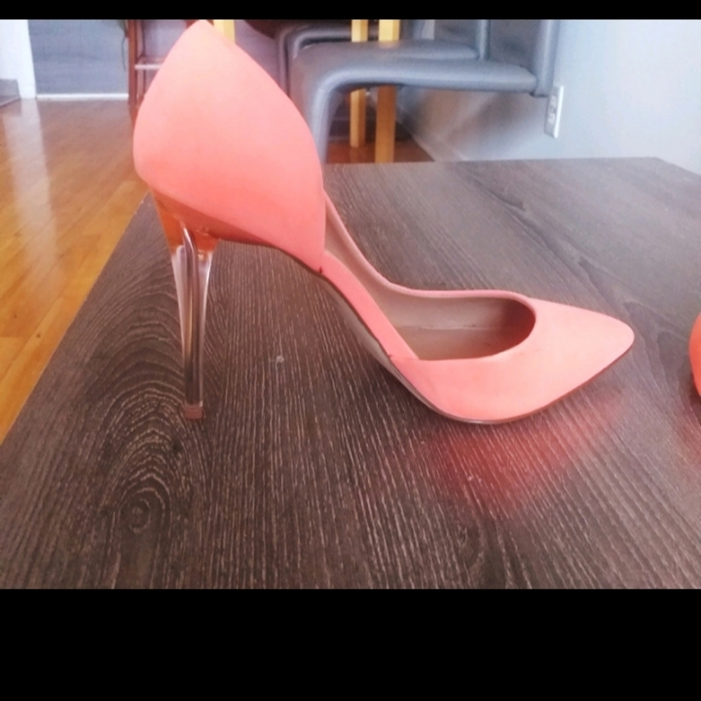 Pink heels - Picture 2 of 3